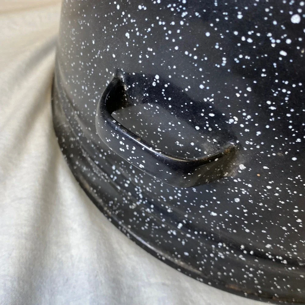 Vintage Large Black Speckled Graniteware Coffee‎ Pot Campfire Cowboy Enamelware
